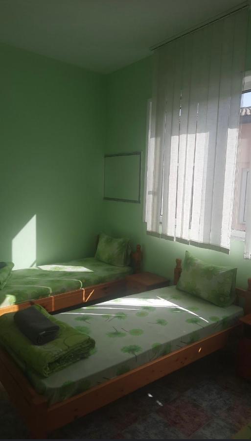 Хотел Елит Kostinbrod Ngoại thất bức ảnh