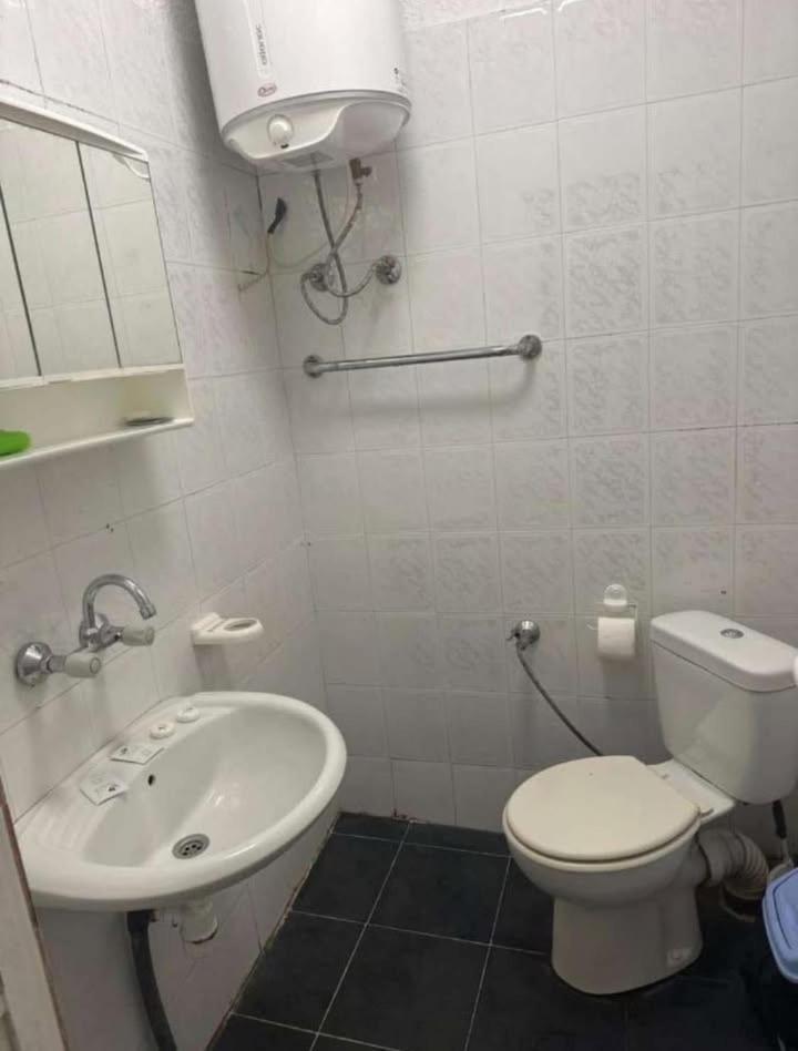 Хотел Елит Kostinbrod Ngoại thất bức ảnh